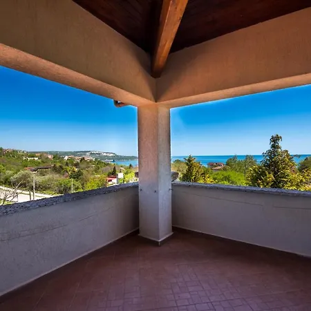 Cook With Sea View - Heated Pool - At Balchik