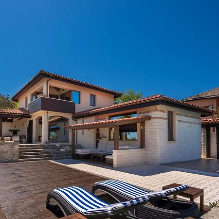 Villa Cook With Sea View - Heated Pool - At *